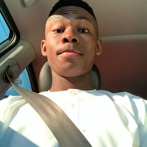 Meet your Posher, Ntanga